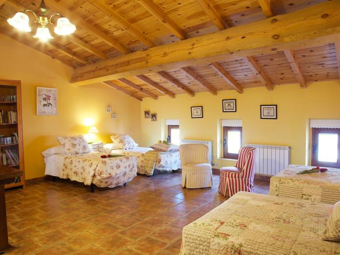 casas rurales con encanto, grandes, actividades, niños, enoturismo, piscina, exclusivas, lujo, villas valladolid, salamanca, medina del campo, toro, tordesillas, zamora, salamanca