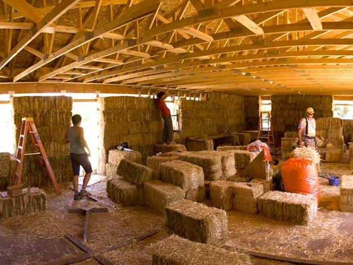 Revista Ecología Espiritual - Casas de paja