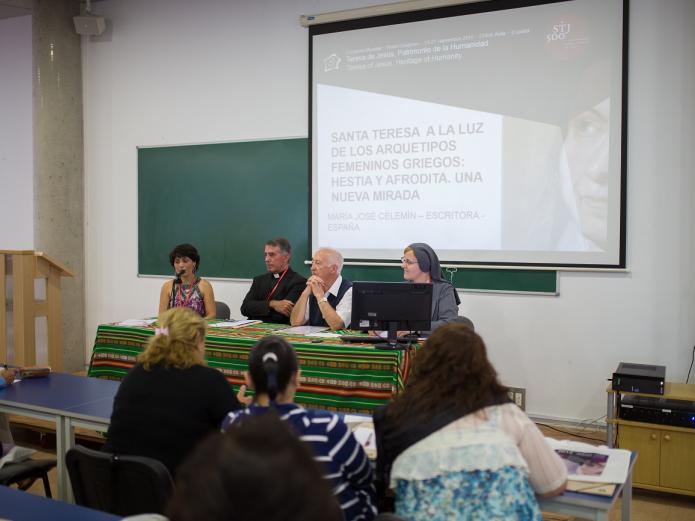 María José Celemín - Teresa de Ávila, Afrodita - Congreso Mundial Teresiano - EsRadio Valladolid María José Celemín - Teresa de Ávila, Afrodita - Congreso Mundial Teresiano - EsRadio Valladolid