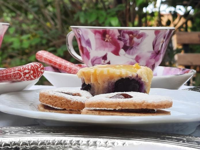 Mini tartas de queso ecológicas con limón y arándanos 