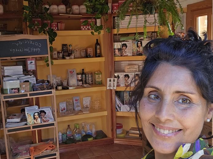 Reapertura del obrador de dulces árabes por Palestina